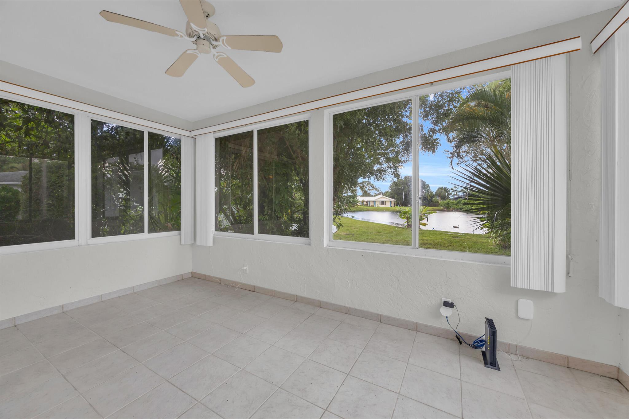 IROQUOIS PARK - Residential