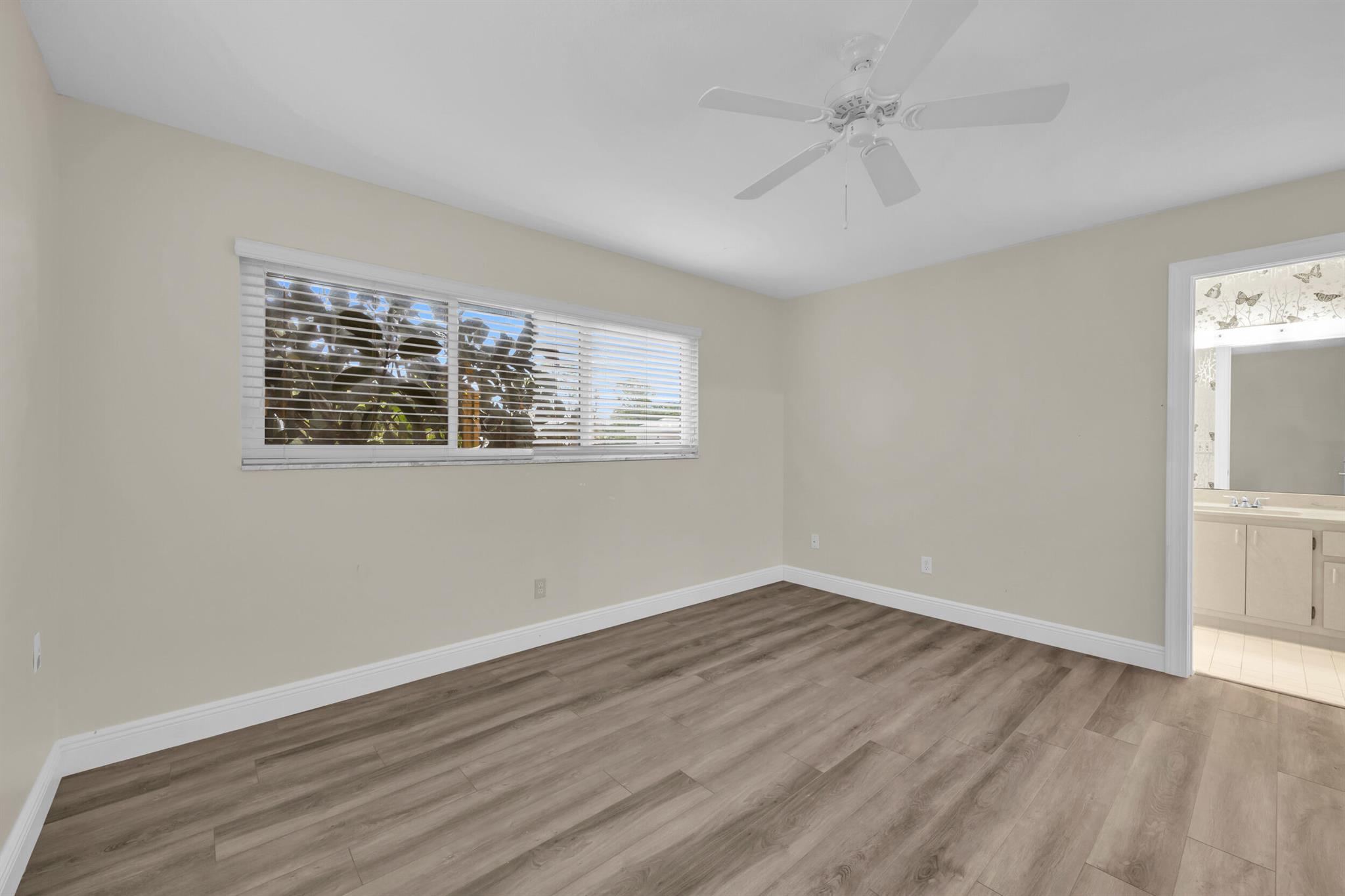 IROQUOIS PARK - Residential