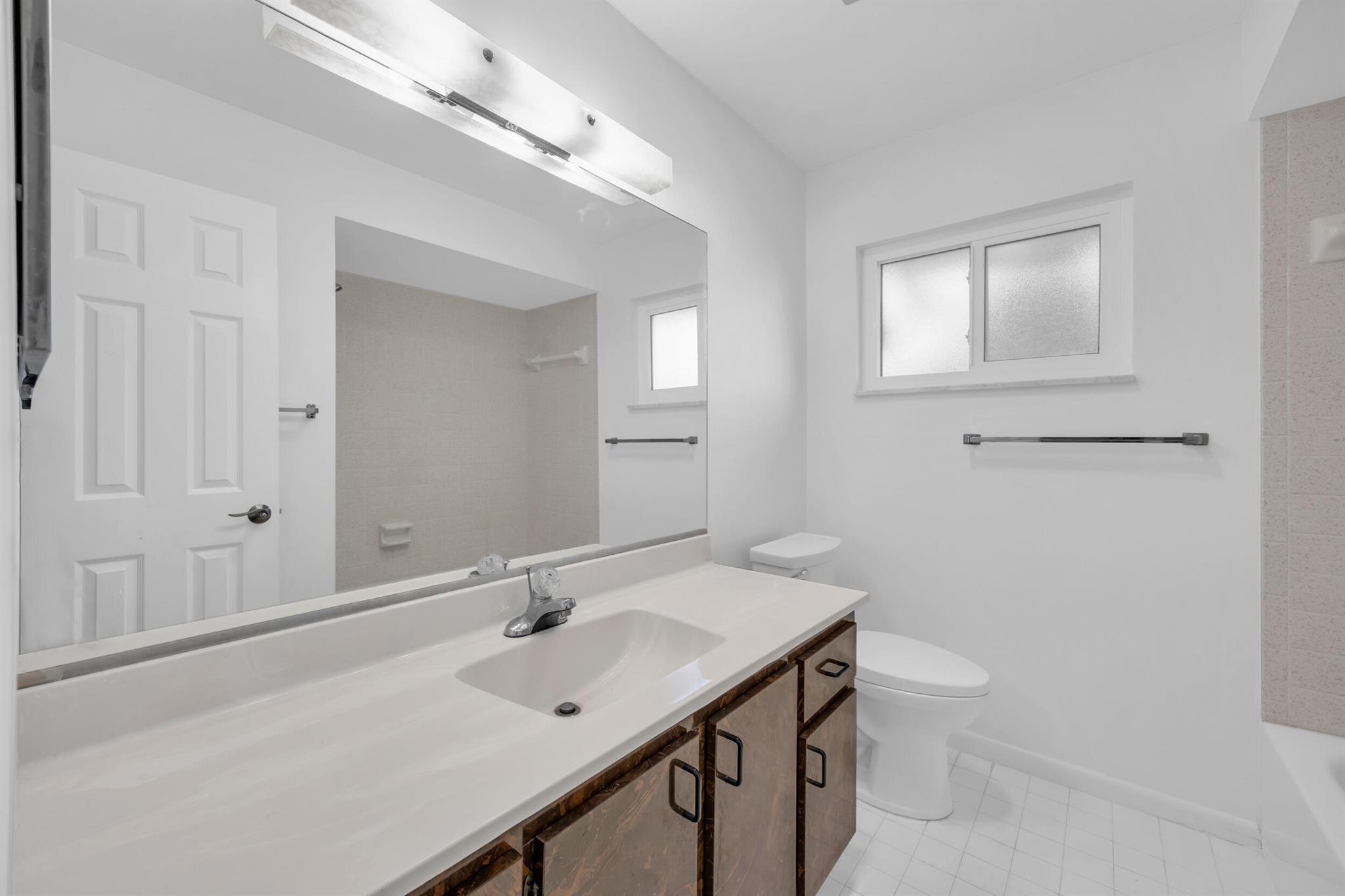 IROQUOIS PARK - Residential