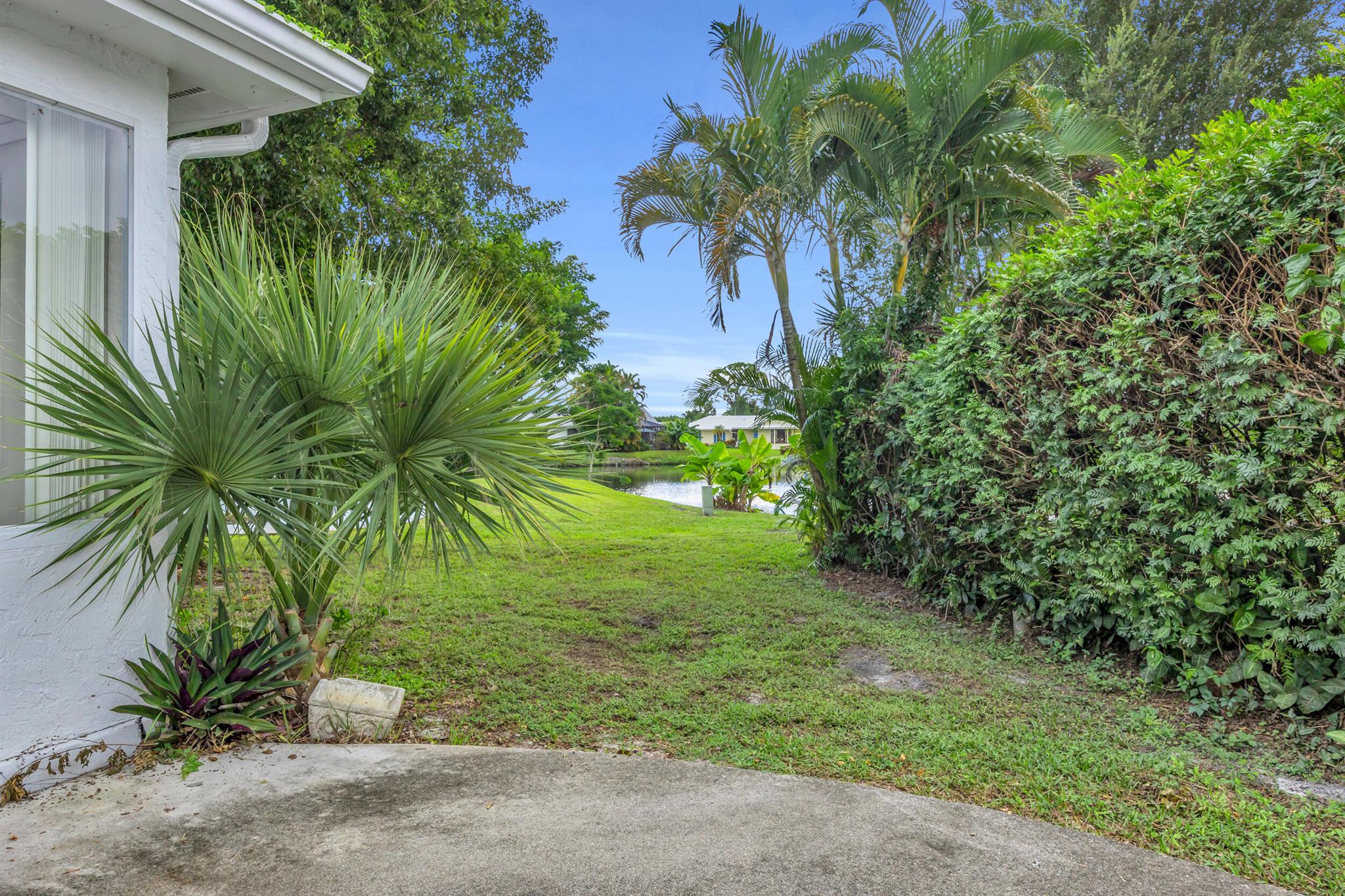 IROQUOIS PARK - Residential