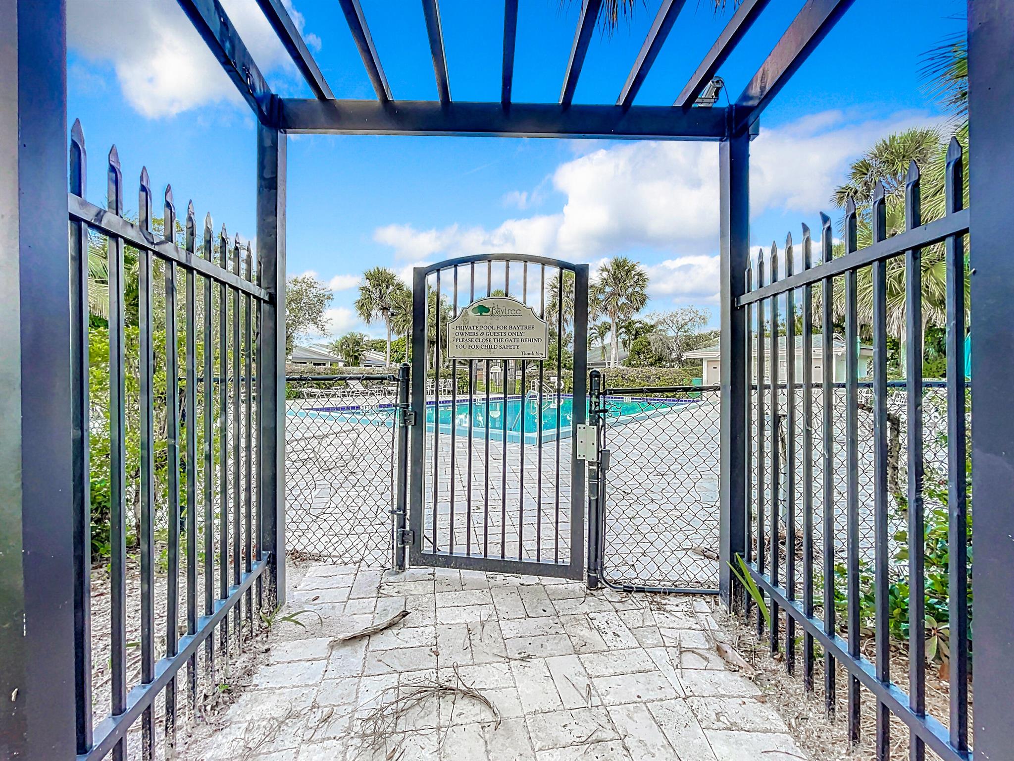 MEADOWS 300 1 - Residential