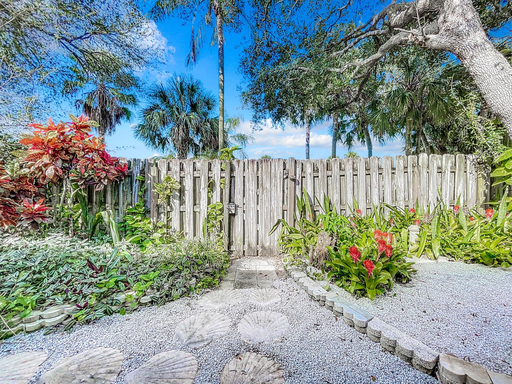 MEADOWS 300 1 - Residential