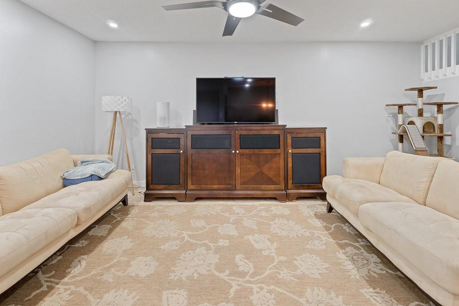 Golden Raintree III - Residential