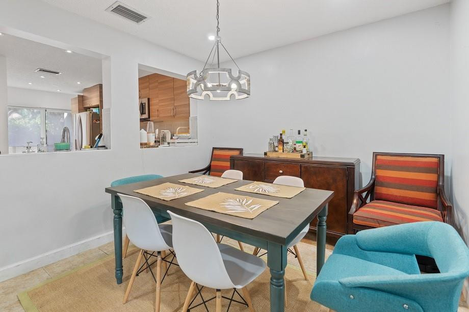 Golden Raintree III - Residential