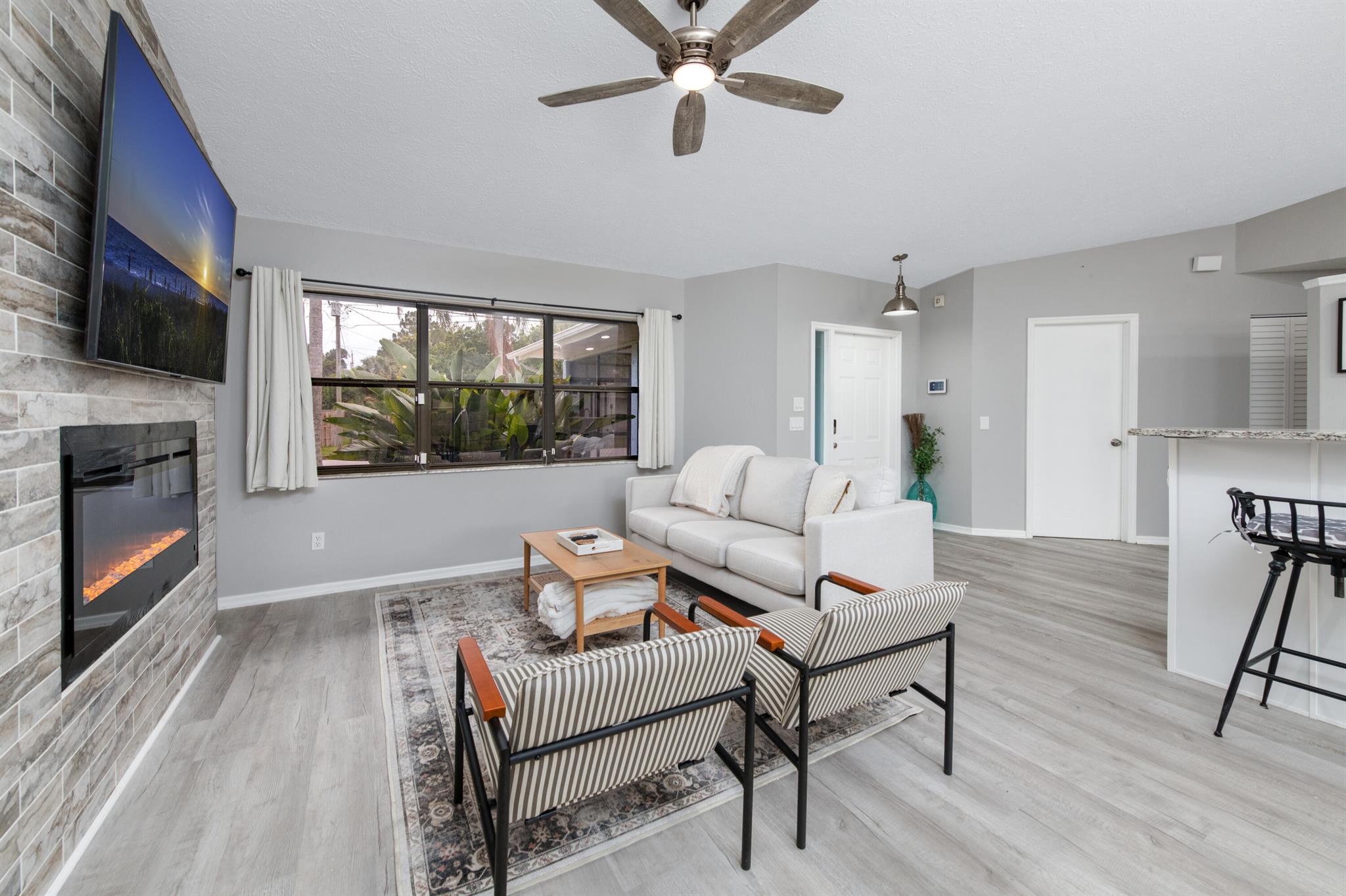 PORT ST LUCIE SECTION 8 - Residential Lease