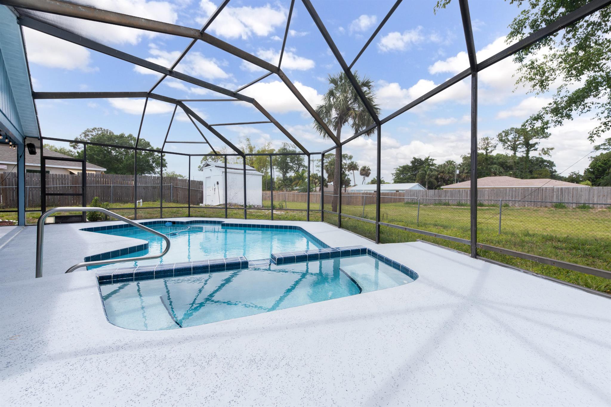 PORT ST LUCIE SECTION 8 - Residential Lease