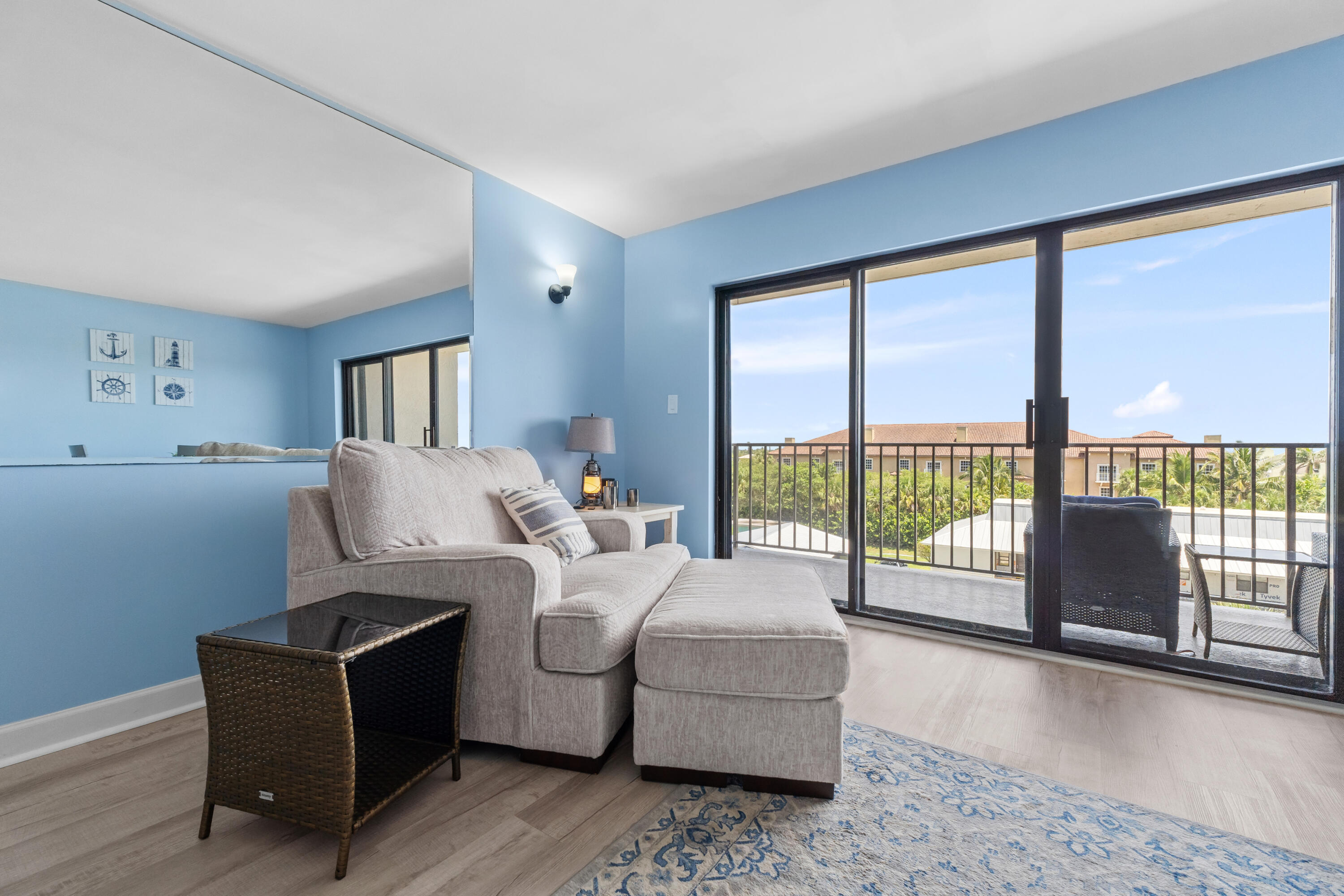 Sea Pointe Towers - Residential