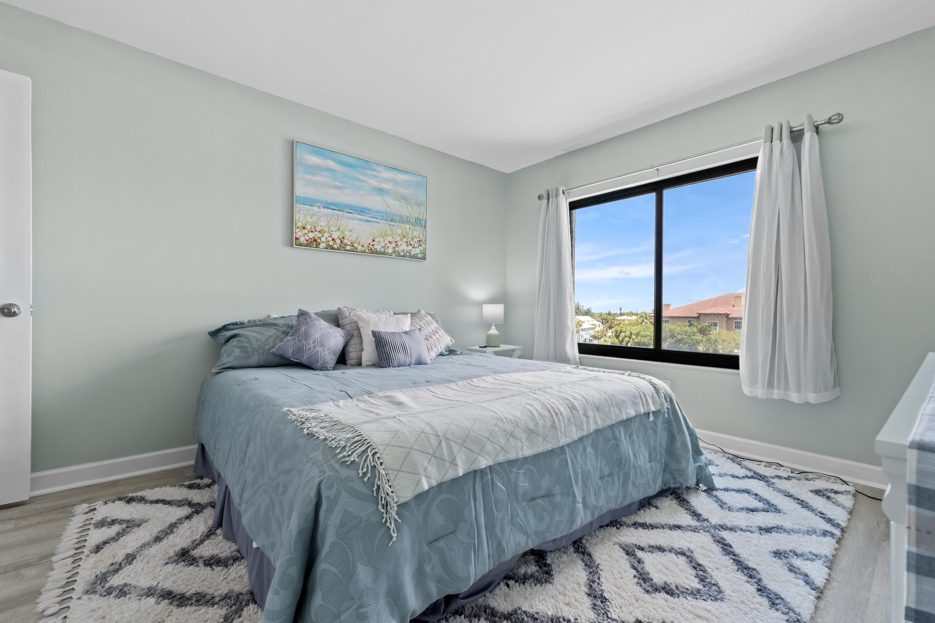 Sea Pointe Towers - Residential