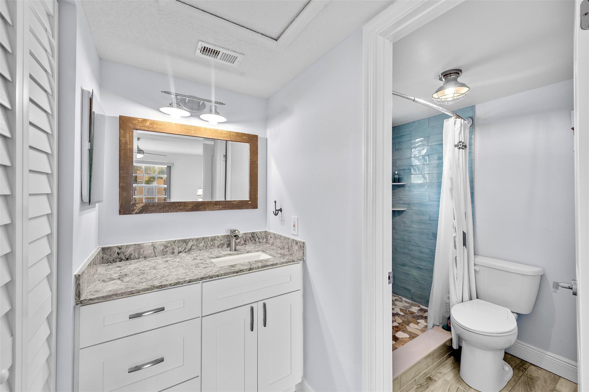 BAY REACH CONDO - Residential