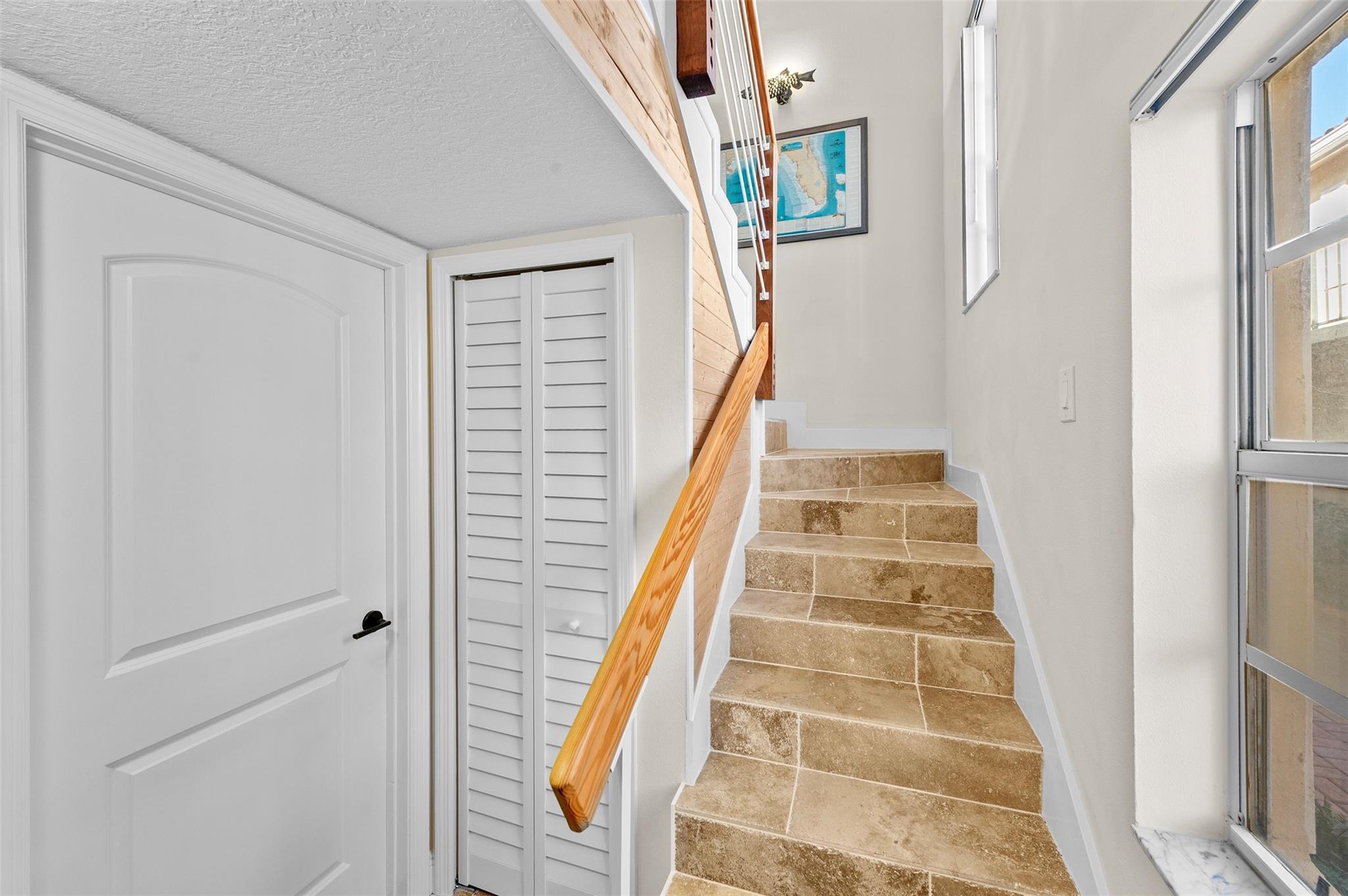 BAY REACH CONDO - Residential