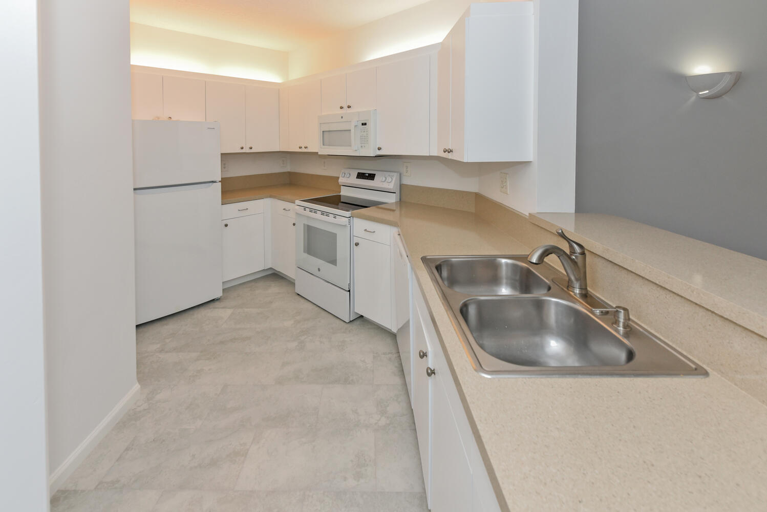 OCEAN TRACE CONDO - Residential Lease