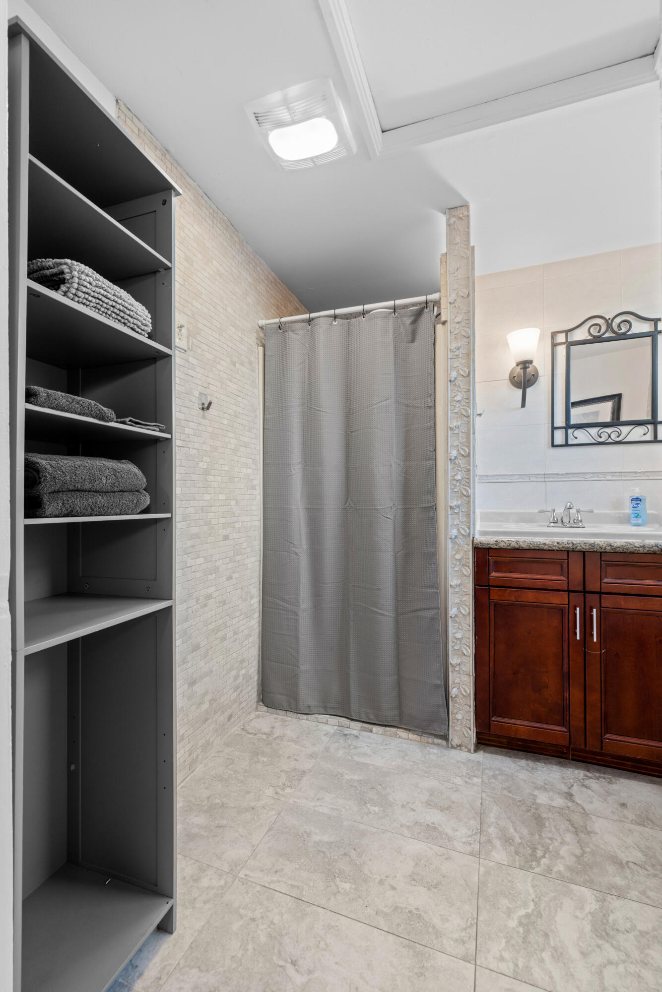 HIGHLAND ESTATES - Residential