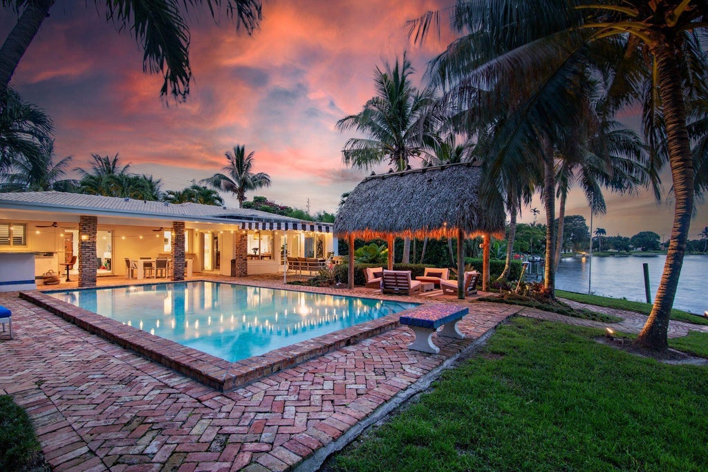 Photo of 7813 Pine Tree Lane, West Palm Beach, FL 33406 (MLS # B26081887)