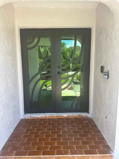 14040 Paddock Drive