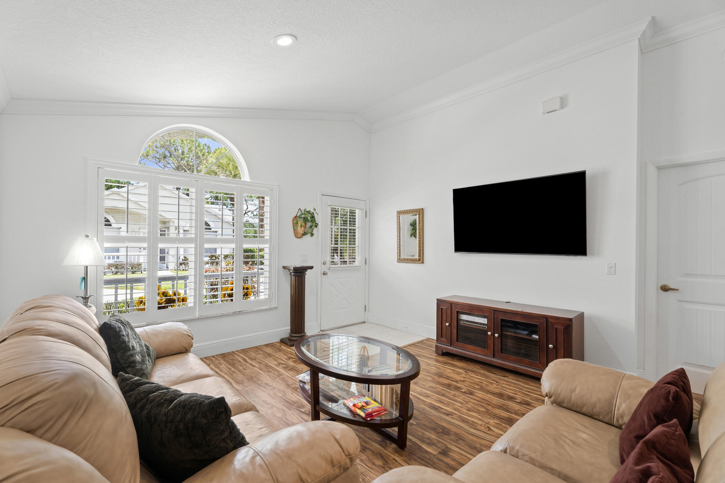 KINGS ISLE PHASE 1 - Residential