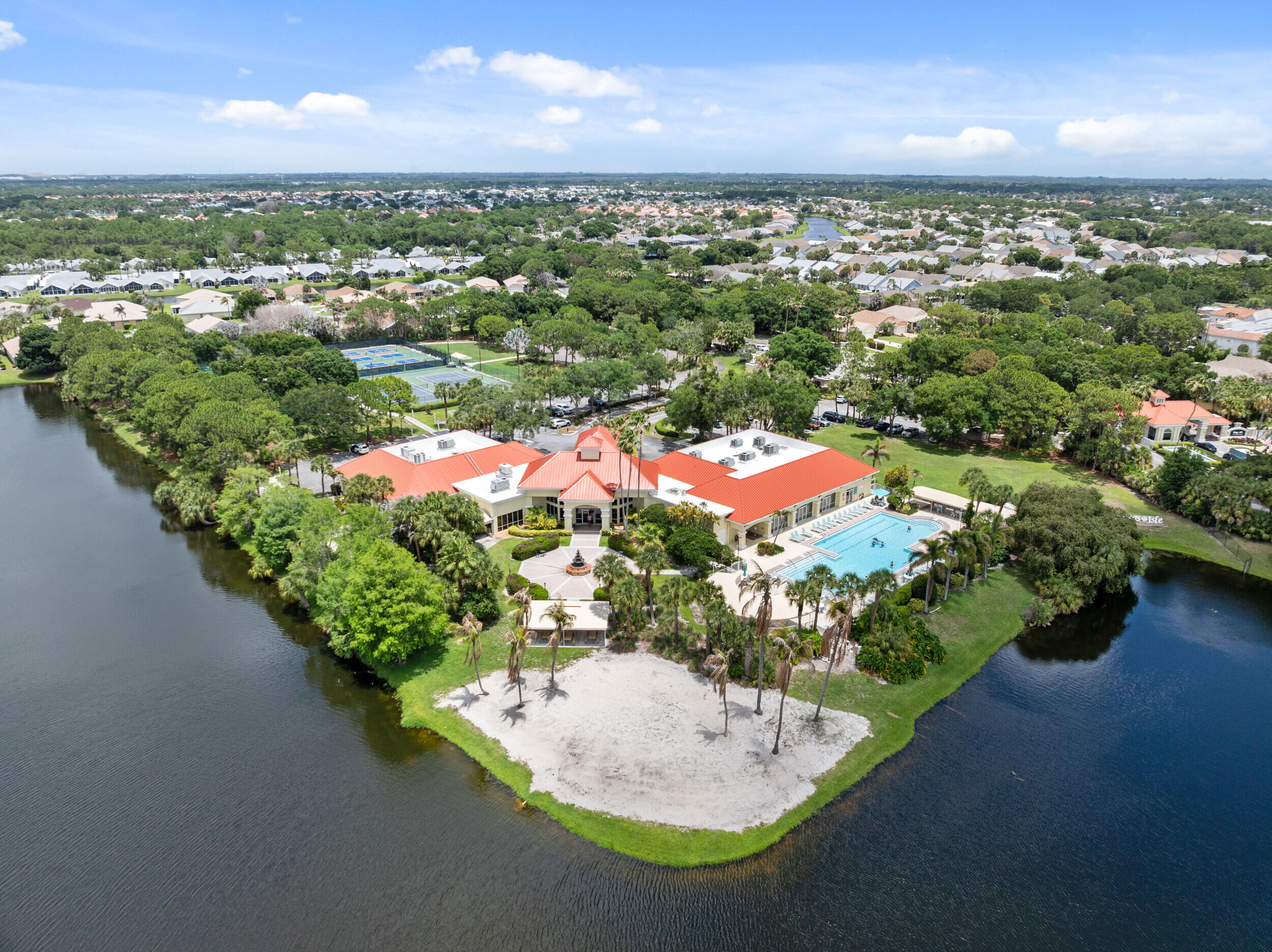 KINGS ISLE PHASE 1 - Residential