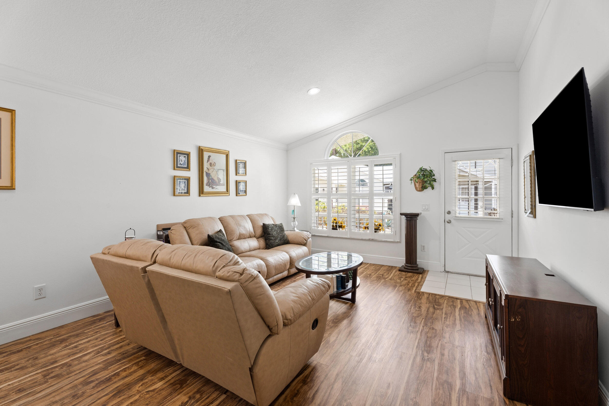KINGS ISLE PHASE 1 - Residential