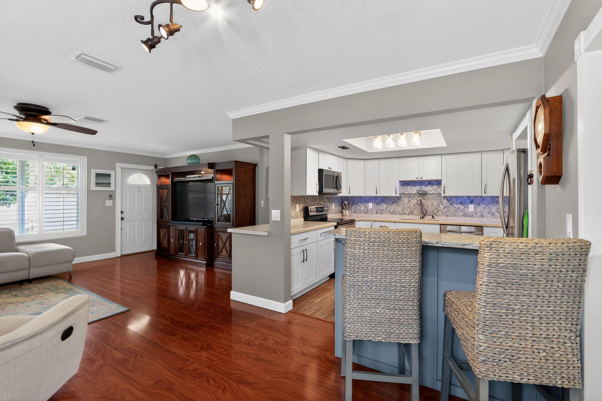 PARK ROAD MANOR - Residential