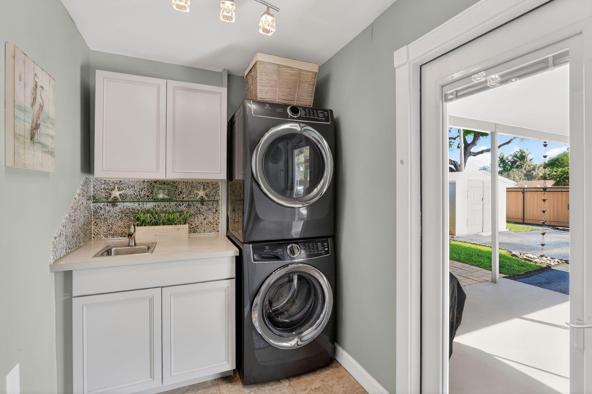 PARK ROAD MANOR - Residential