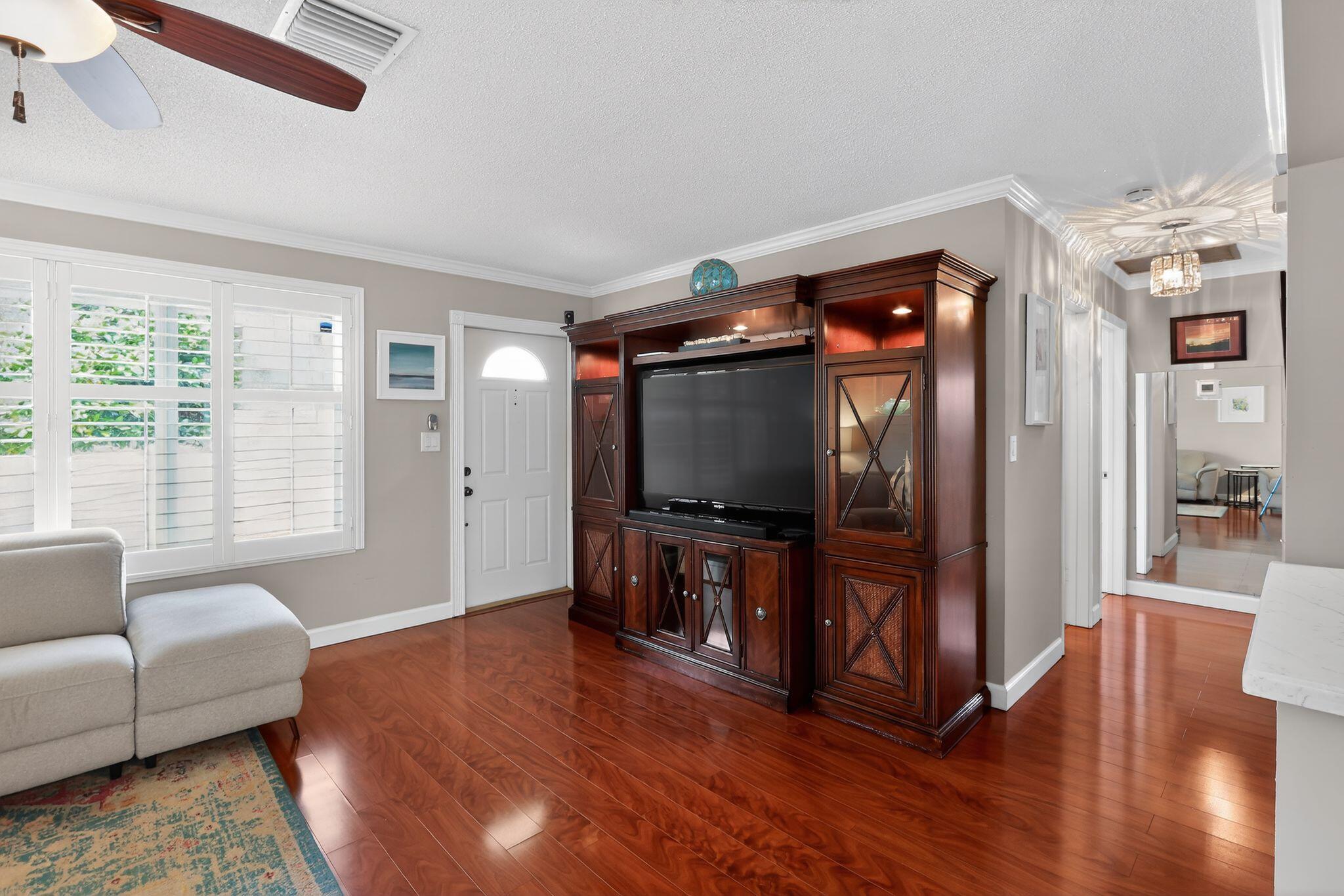 PARK ROAD MANOR - Residential