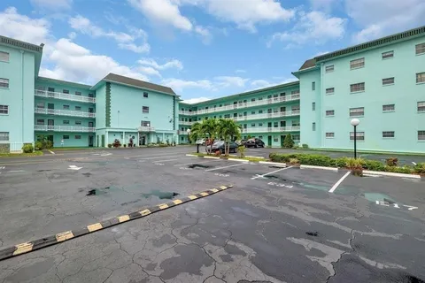 4141 NW 44th Ave Unit 116, Lauderdale Lakes, FL MLS: F10493023