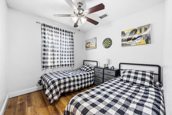 BLUE HERON PARK 1 - Residential