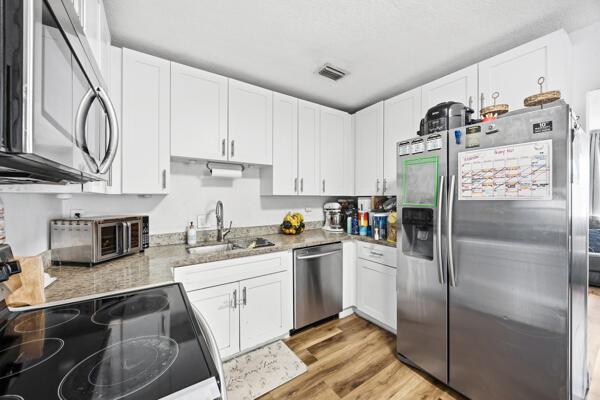 BLUE HERON PARK 1 - Residential