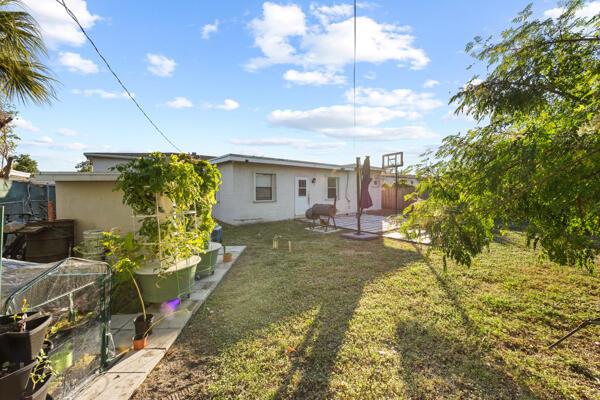 BLUE HERON PARK 1 - Residential