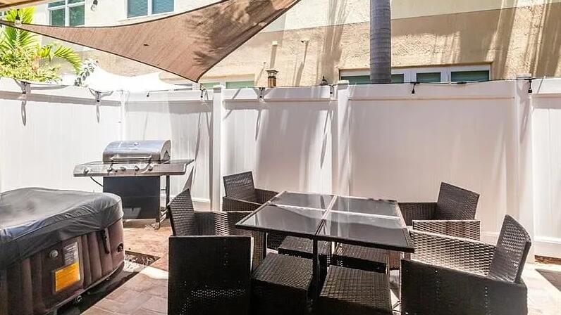 CASA VICTORIA CONDO - Residential Lease