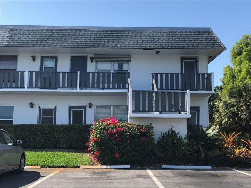 Discover this highly sought-after Village 8 condo in the desirable community of Cedar Pointe, conveniently located within walking distance to shopping, restaurants, medical, and St. Lucie River. Only 5 mins. drive to downtown Stuart and the beaches; and only 15 mins. drive to the Treasure Coast Mall. The low assn. dues include building insurance, basic cable, water, sewer, trash, landscaping, clubhouse and the heated pool, which is only steps from your door. Extra lock-up storage bay in the community utility room. Furniture included.