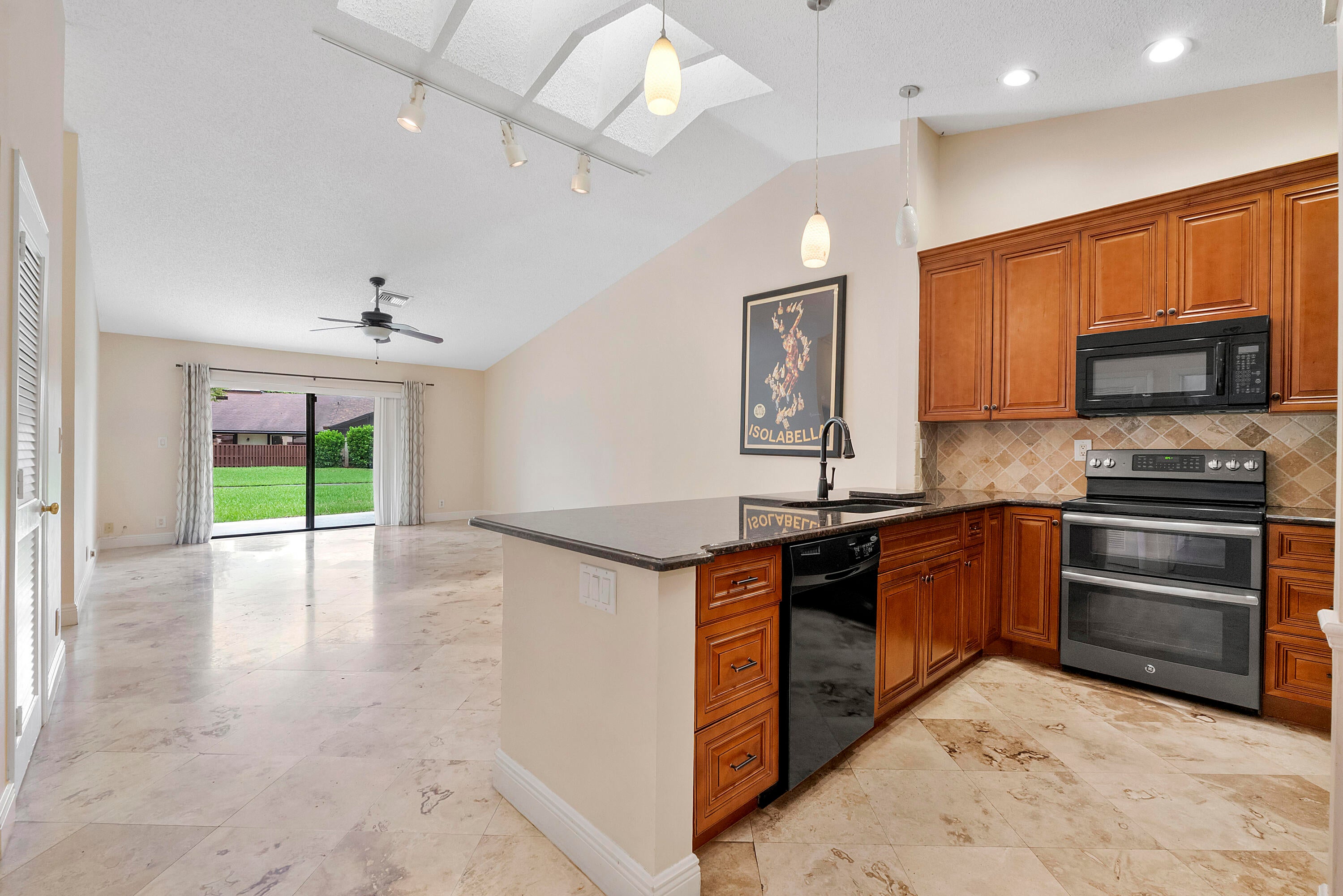 22686 VISTAWOOD Way
