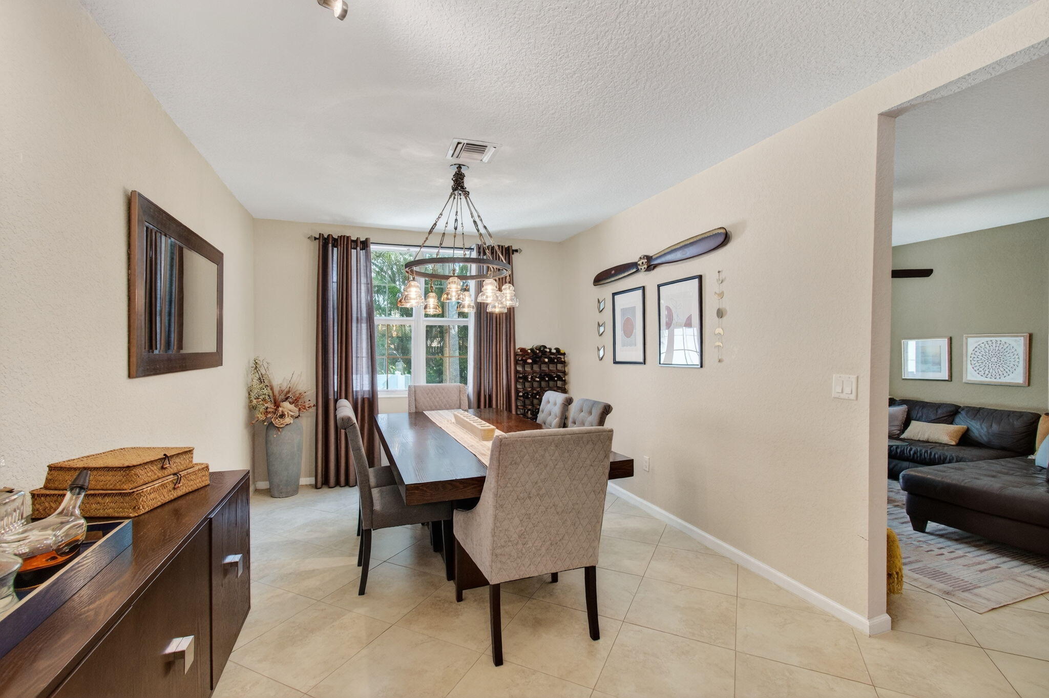 COLONY LAKE - Residential