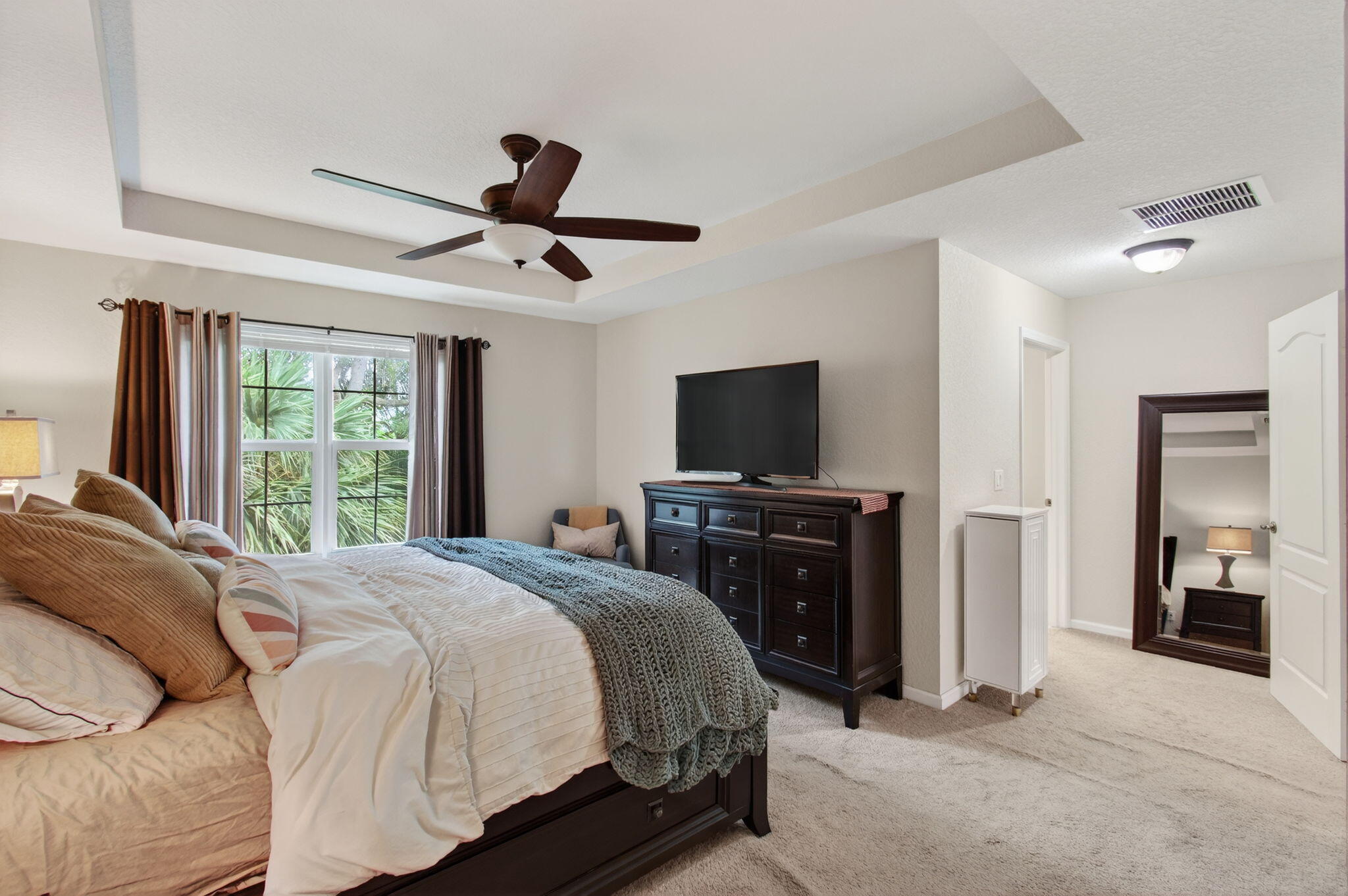 COLONY LAKE - Residential