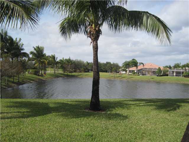 VILLAGEWALK OF WELLINGTON 5 - Residential Lease