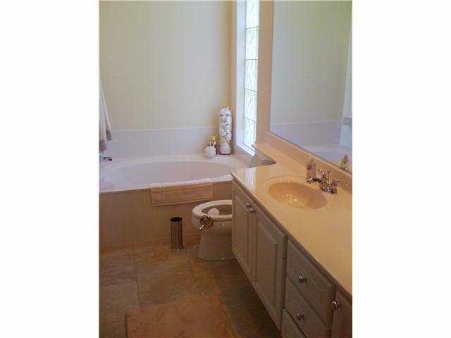 VILLAGEWALK OF WELLINGTON 5 - Residential Lease