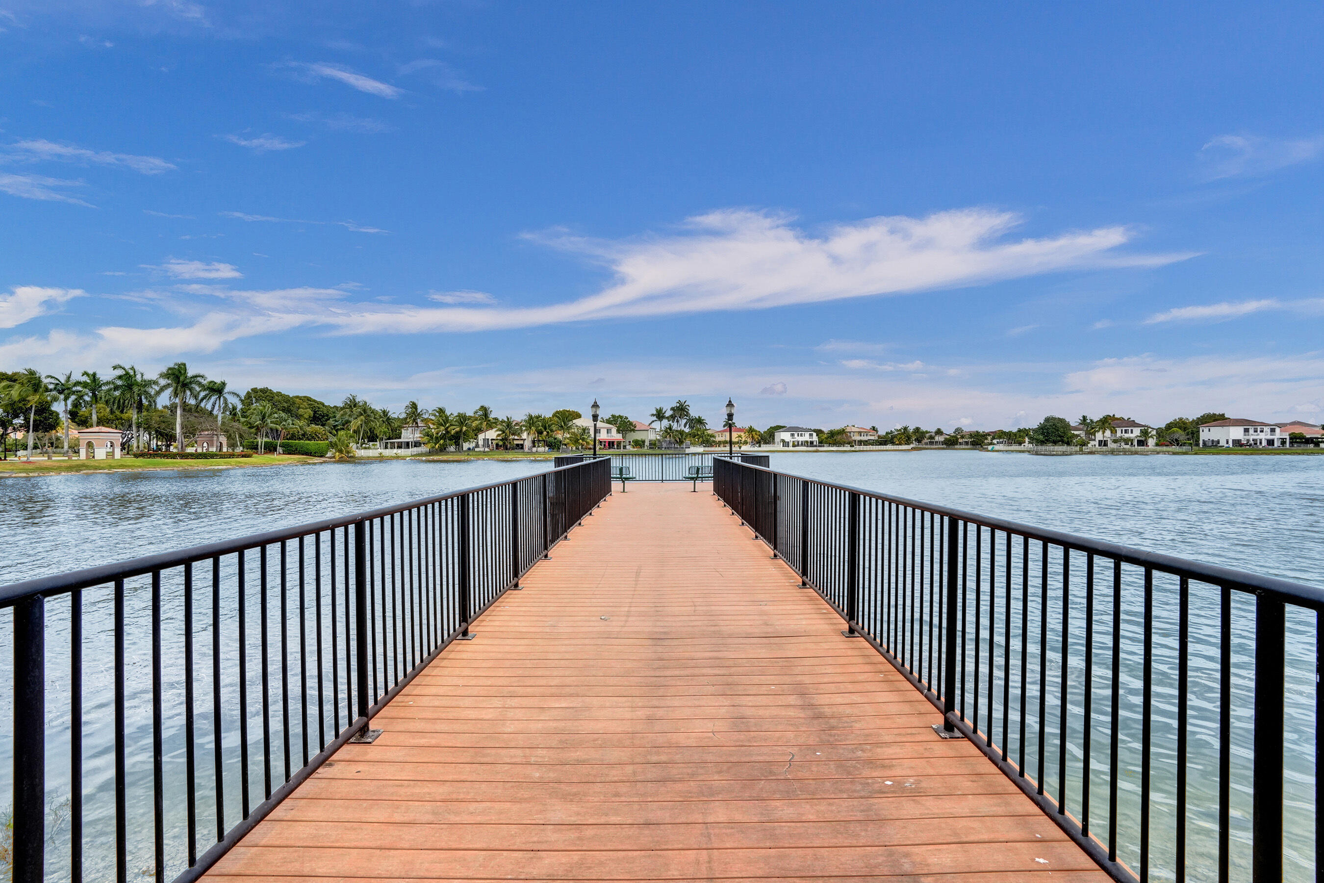 RIVIERA ISLES III - Residential