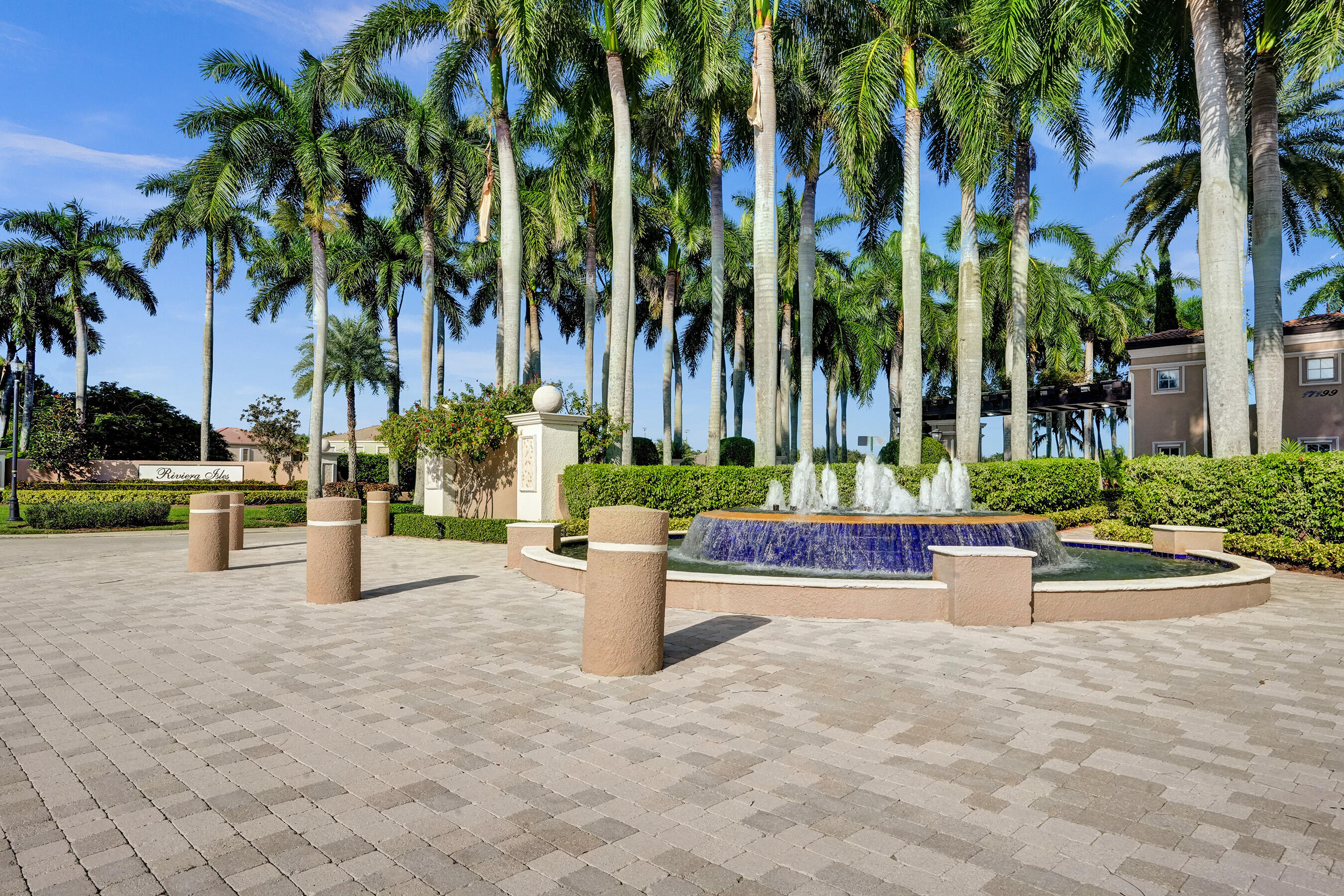 RIVIERA ISLES III - Residential