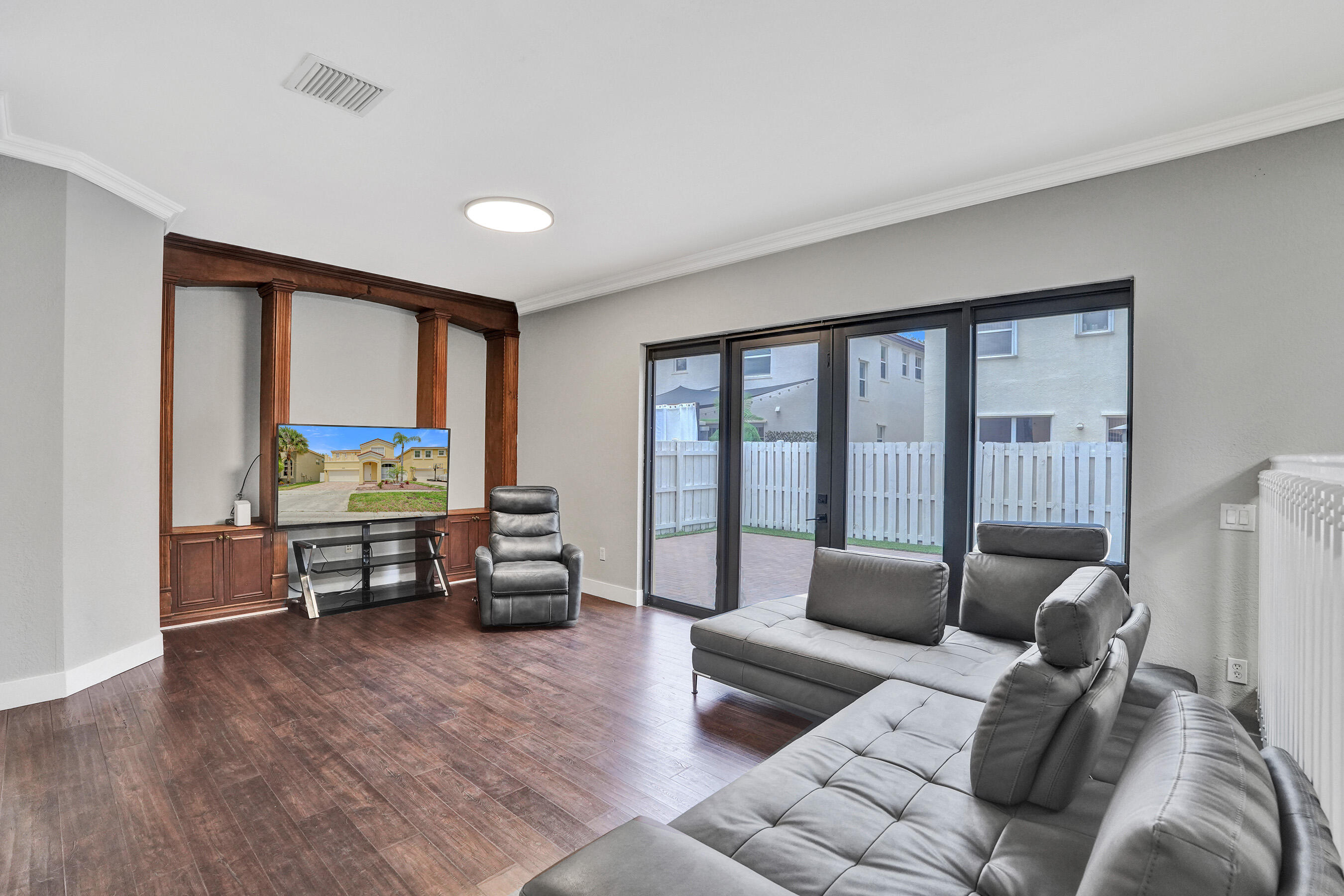 RIVIERA ISLES III - Residential