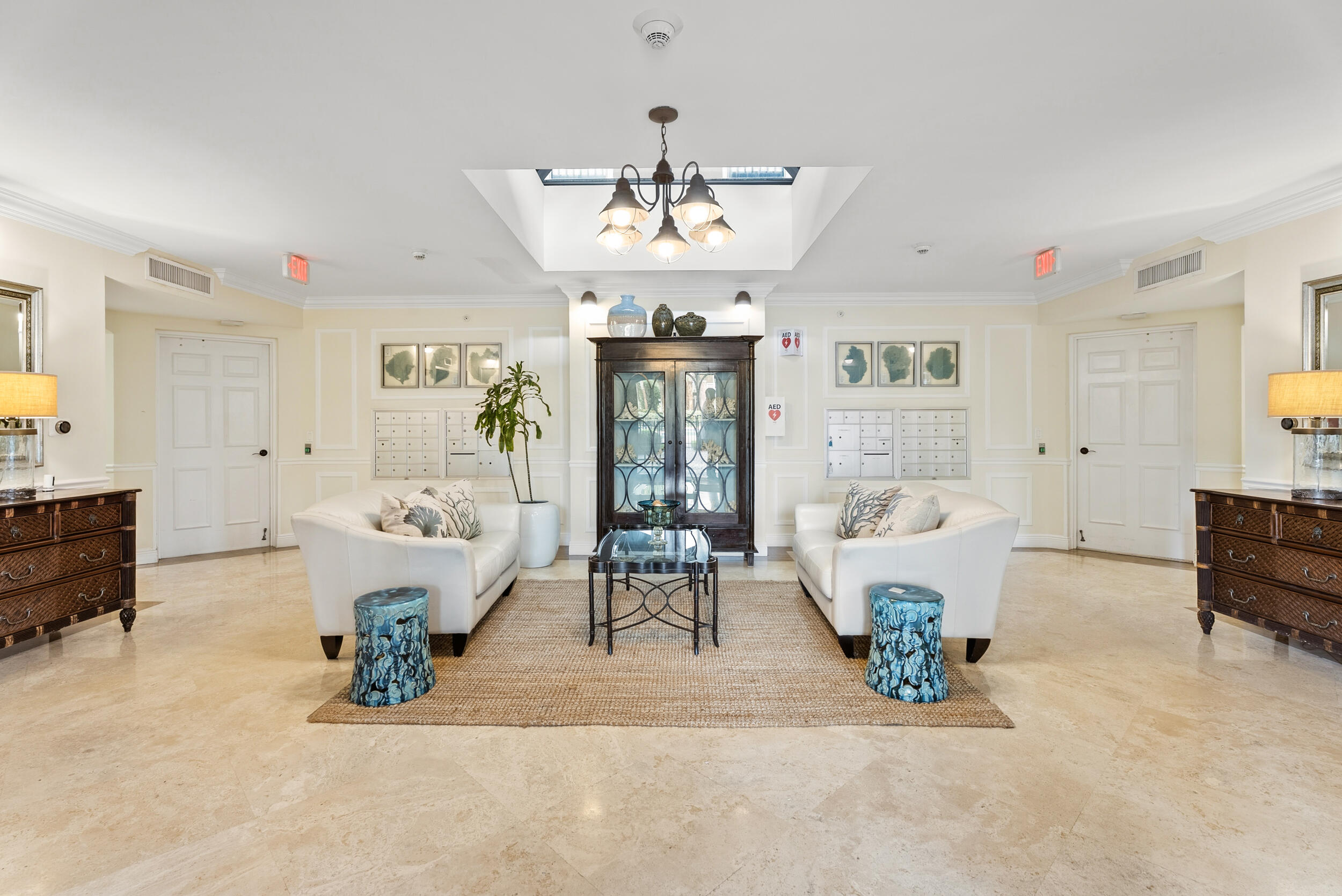 GRAND ISLE OF NORTH HUTCHINSON ISLAND CONDOMINIUM - Residential