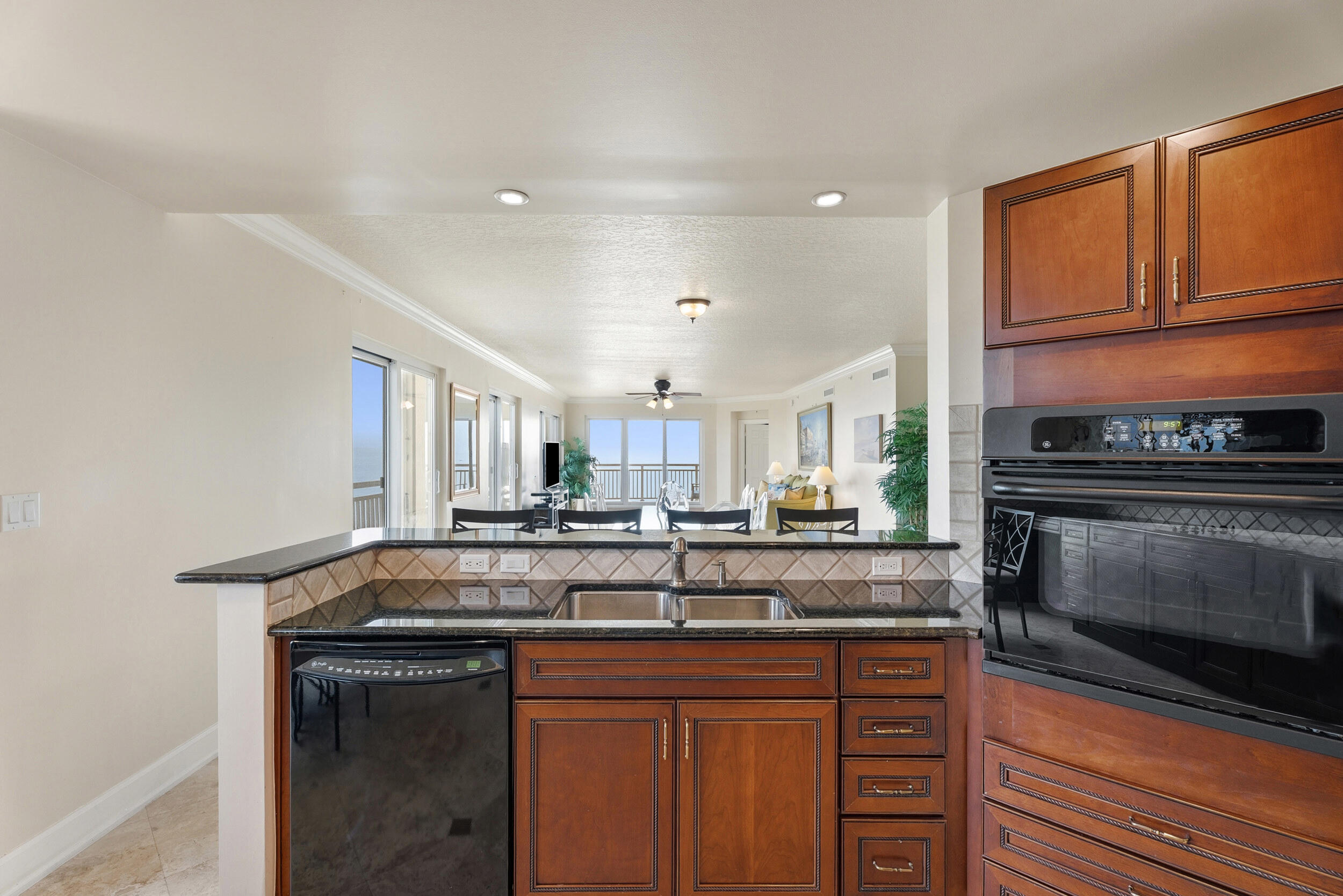 GRAND ISLE OF NORTH HUTCHINSON ISLAND CONDOMINIUM - Residential