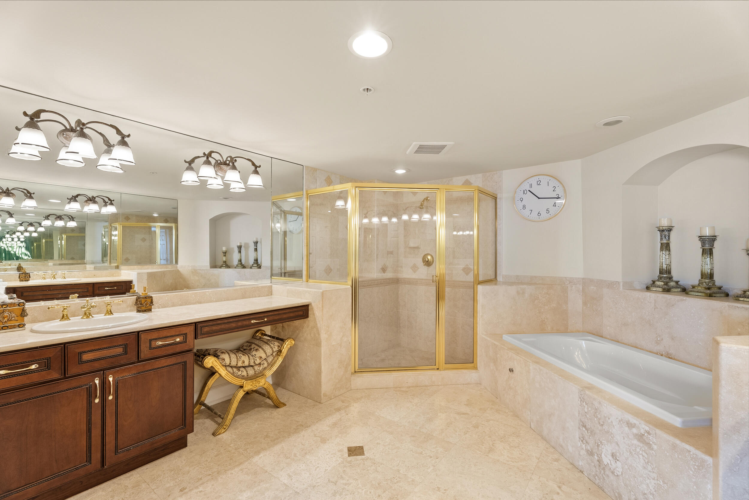 GRAND ISLE OF NORTH HUTCHINSON ISLAND CONDOMINIUM - Residential