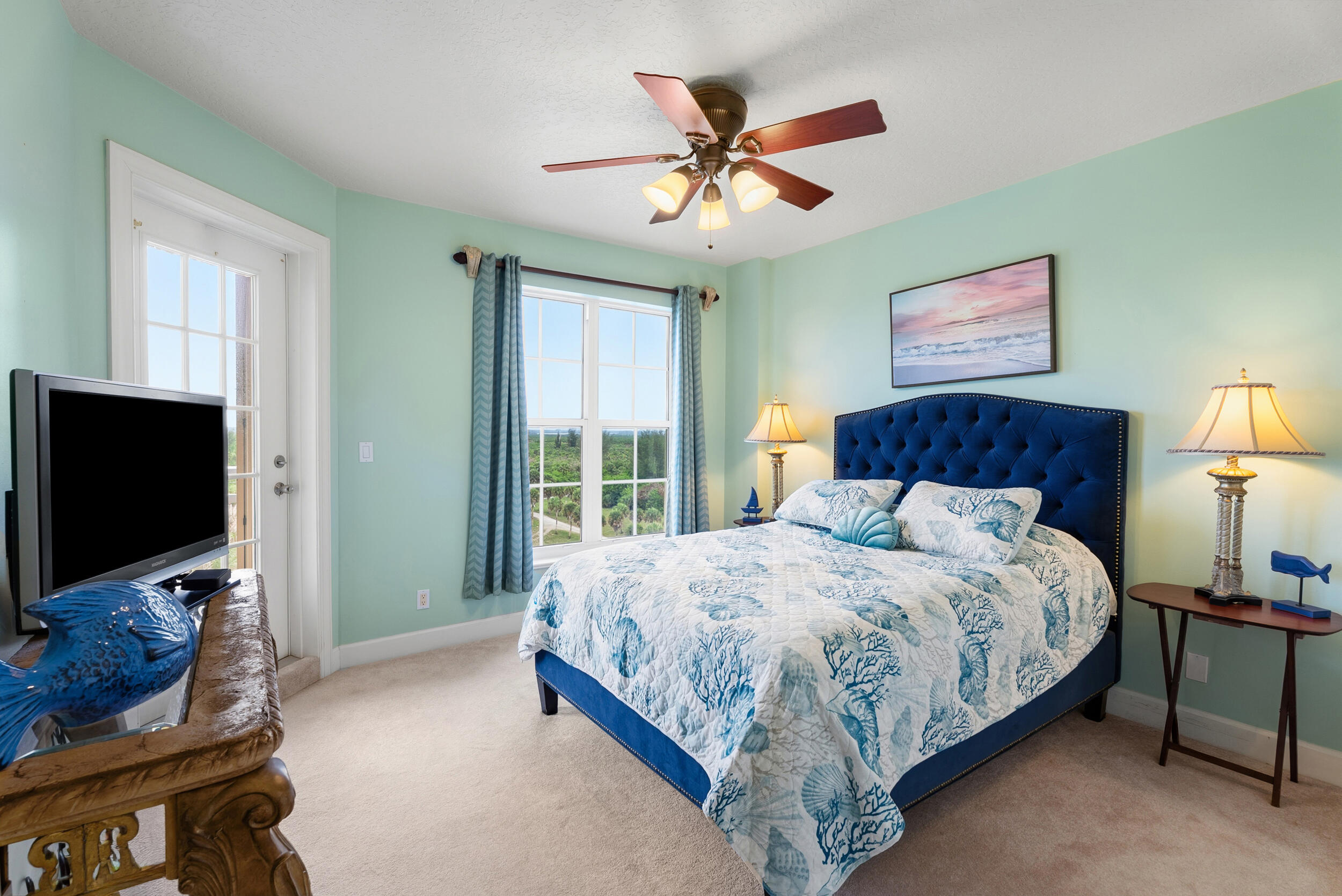 GRAND ISLE OF NORTH HUTCHINSON ISLAND CONDOMINIUM - Residential