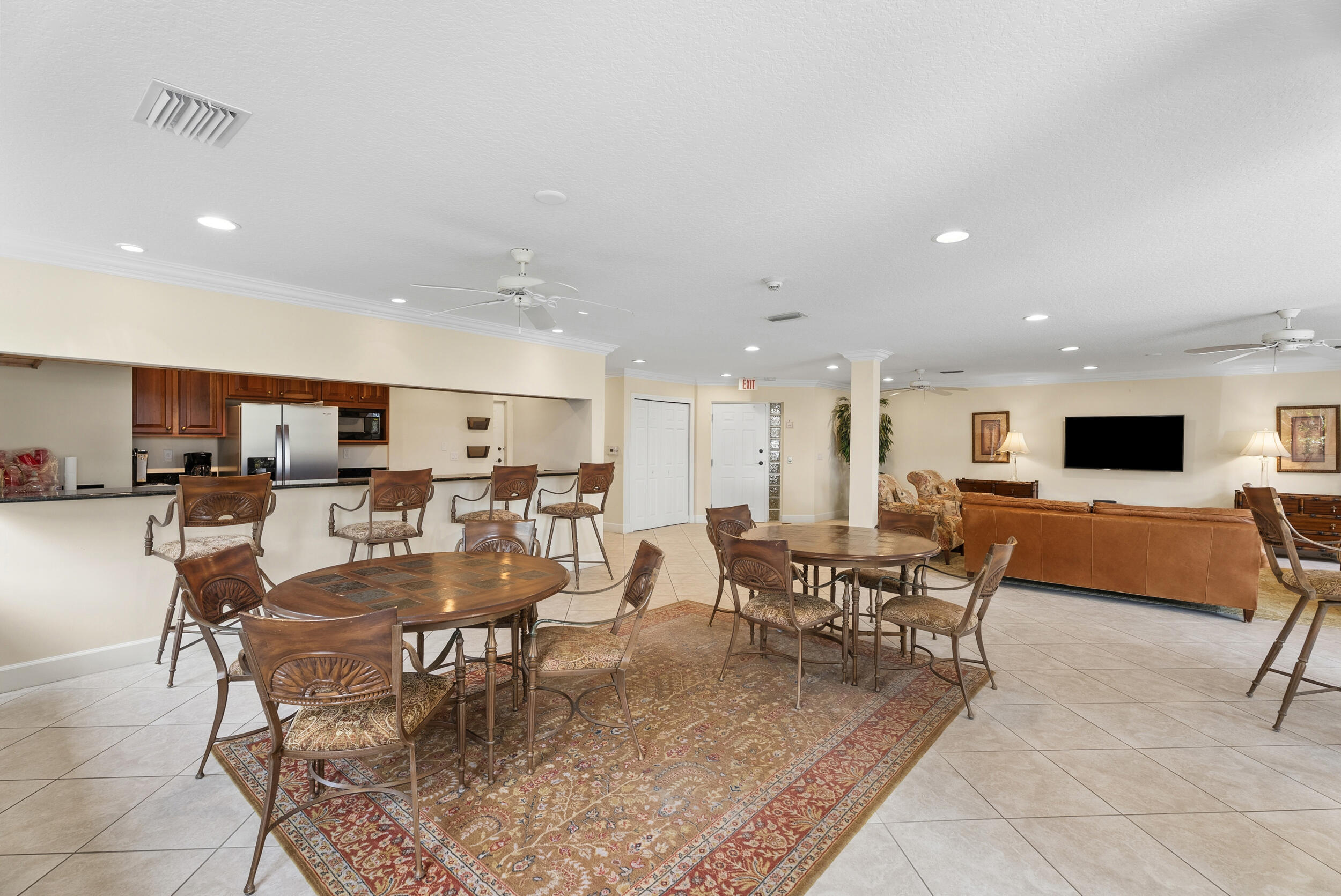GRAND ISLE OF NORTH HUTCHINSON ISLAND CONDOMINIUM - Residential