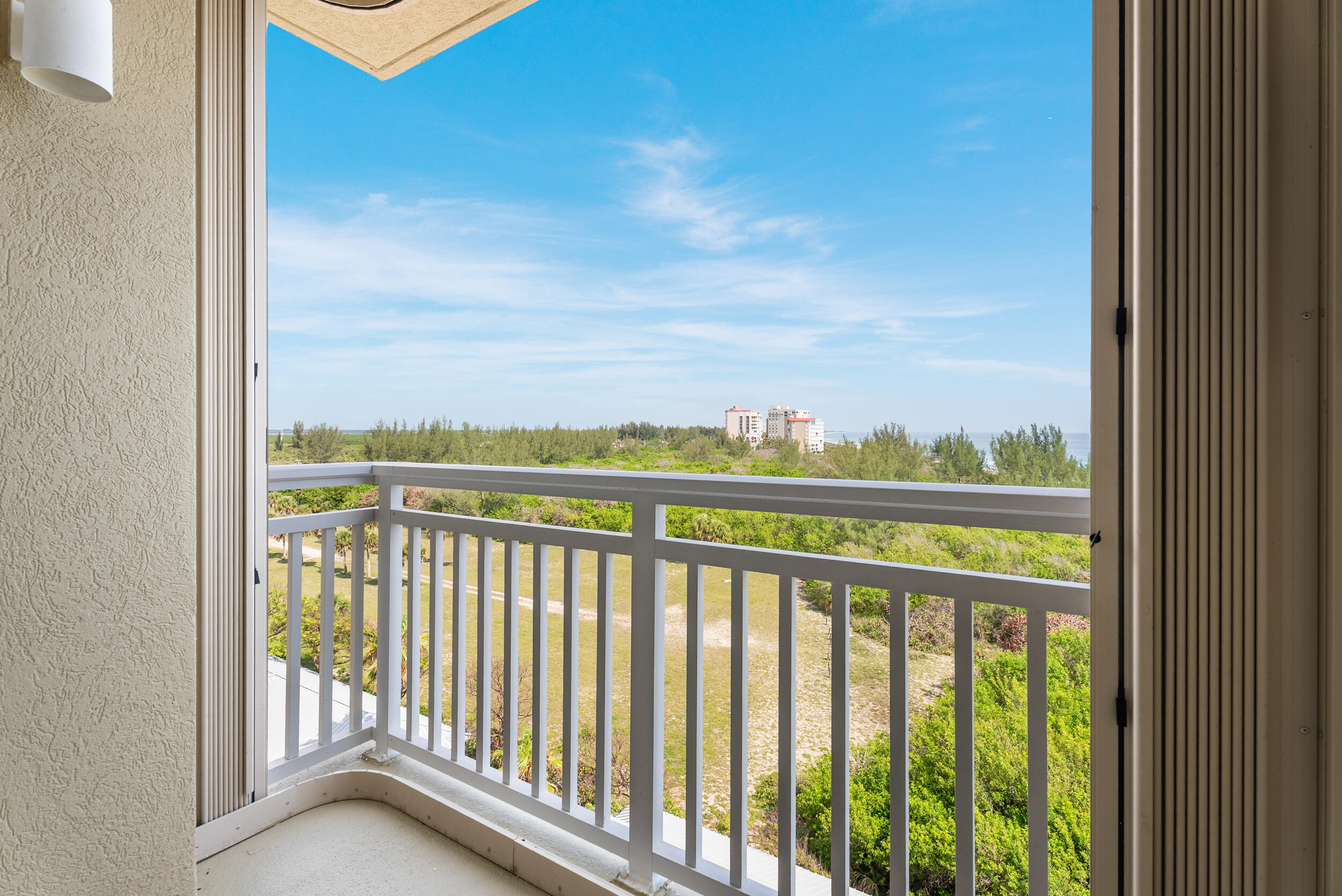 GRAND ISLE OF NORTH HUTCHINSON ISLAND CONDOMINIUM - Residential