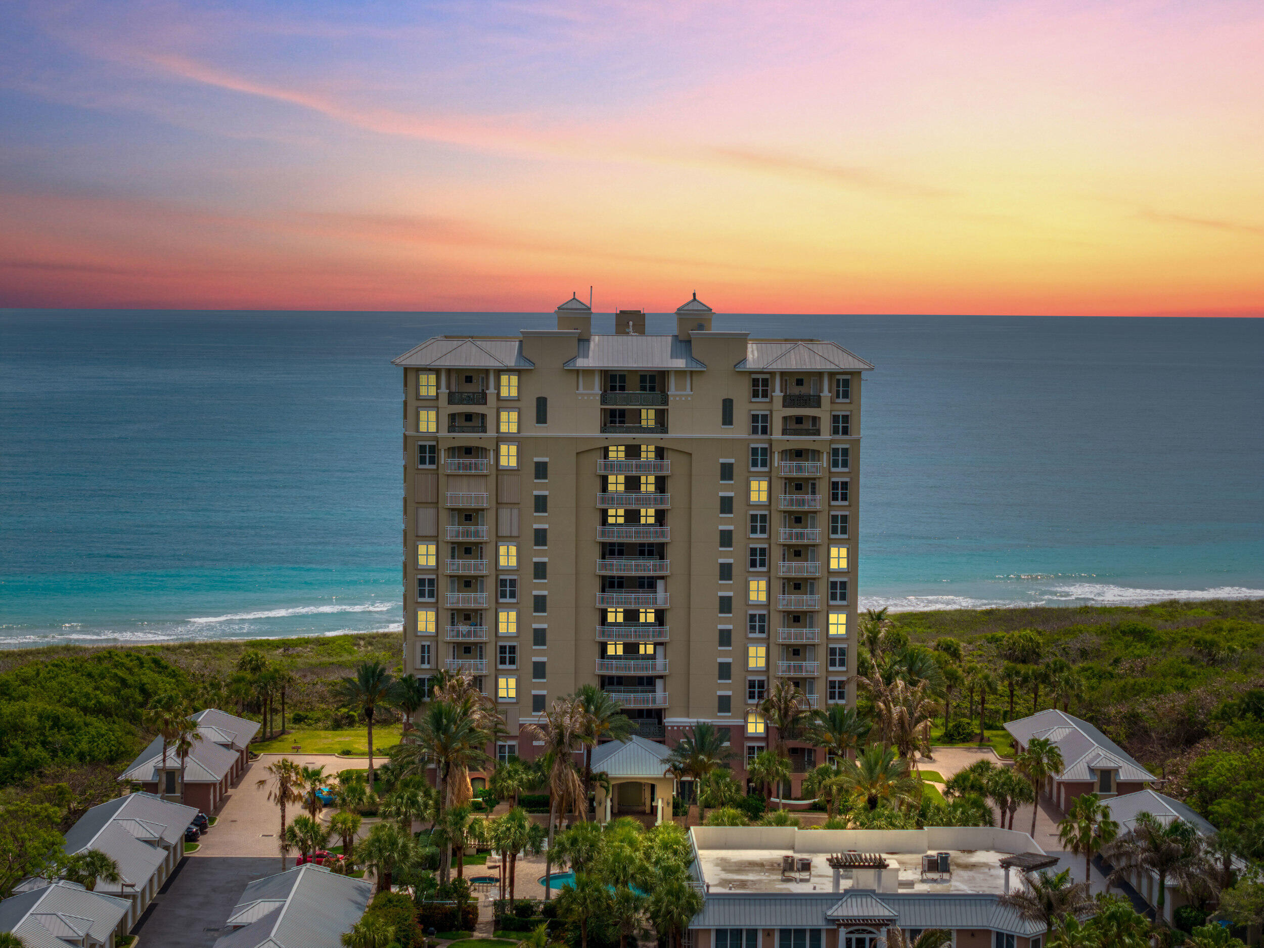 GRAND ISLE OF NORTH HUTCHINSON ISLAND CONDOMINIUM - Residential