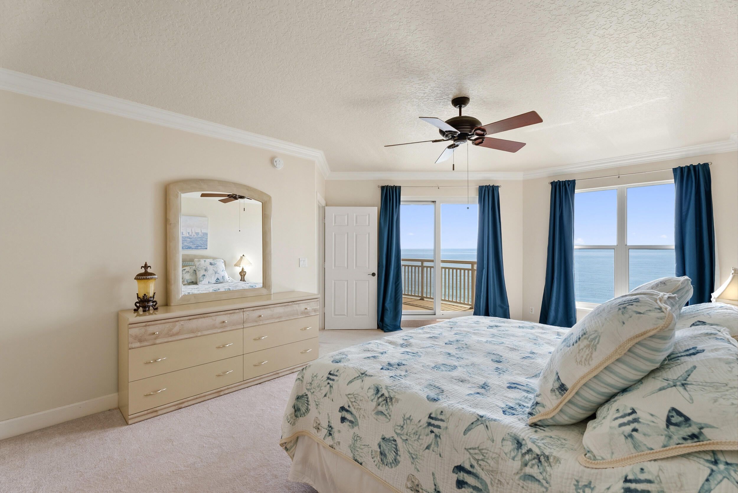 GRAND ISLE OF NORTH HUTCHINSON ISLAND CONDOMINIUM - Residential