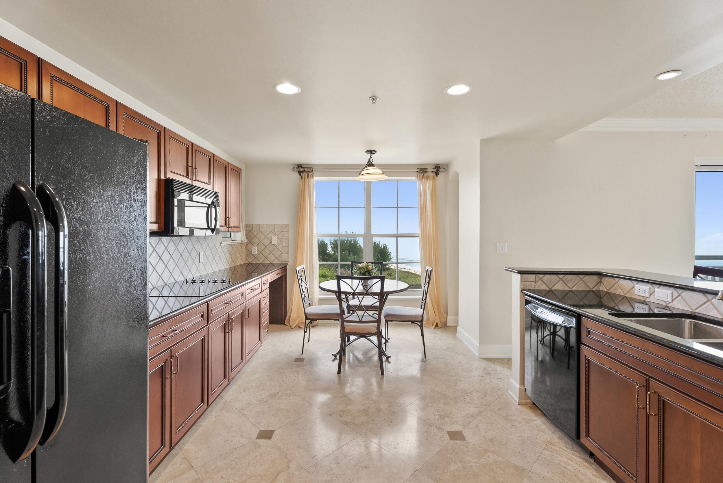 GRAND ISLE OF NORTH HUTCHINSON ISLAND CONDOMINIUM - Residential