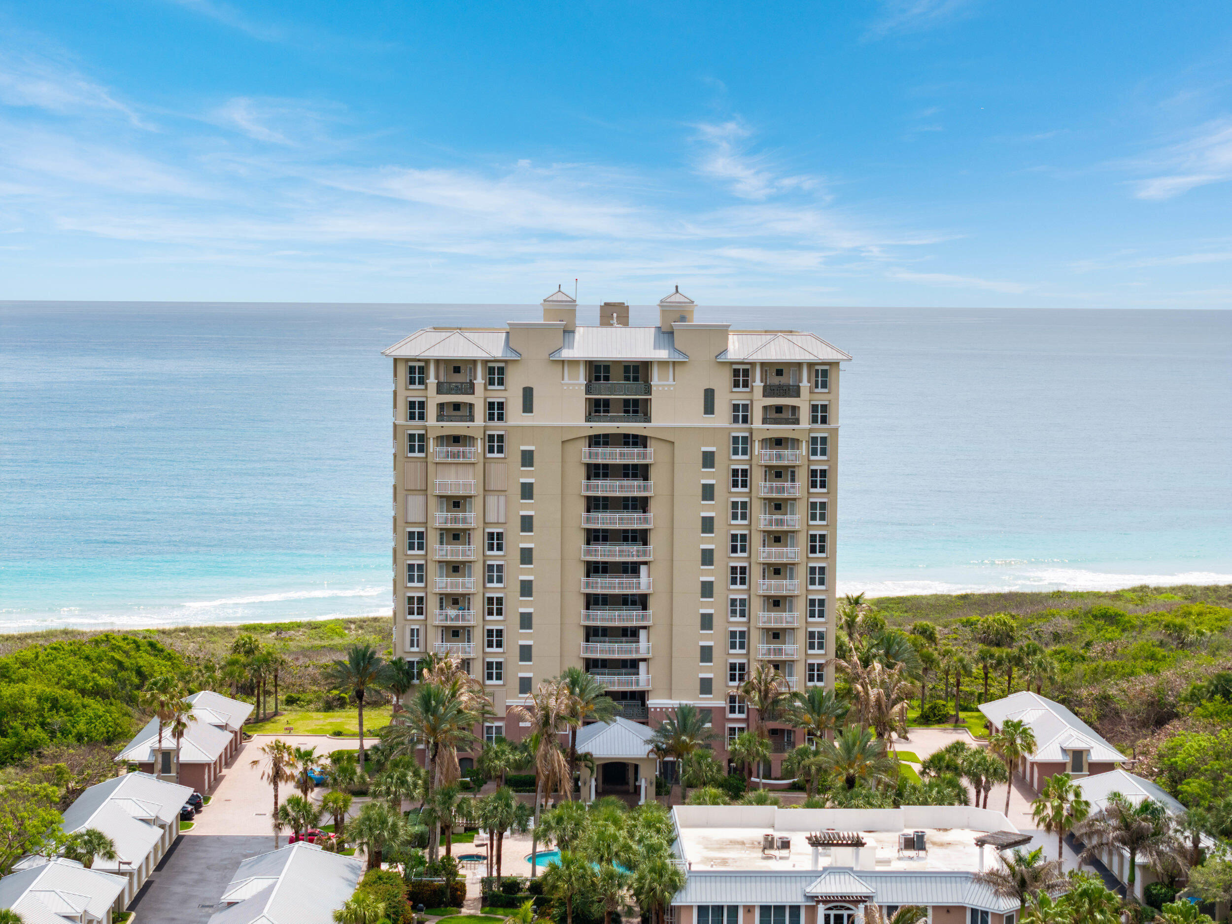 GRAND ISLE OF NORTH HUTCHINSON ISLAND CONDOMINIUM - Residential