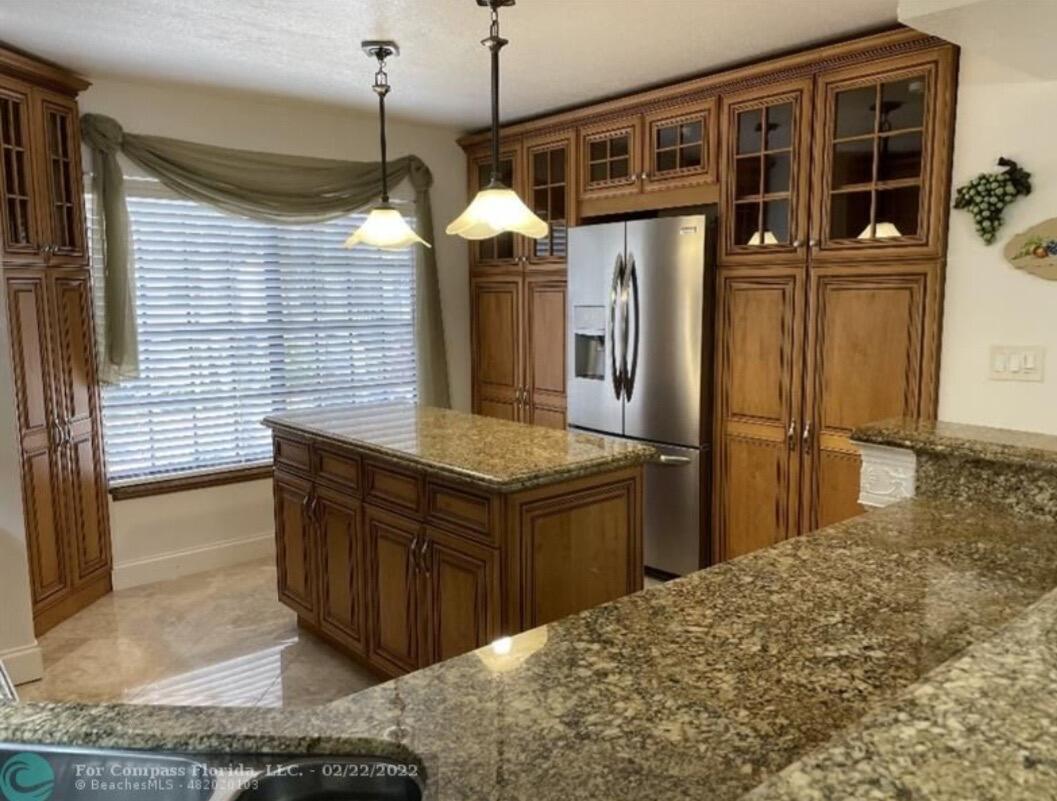 7485 Glendevon Lane 1108