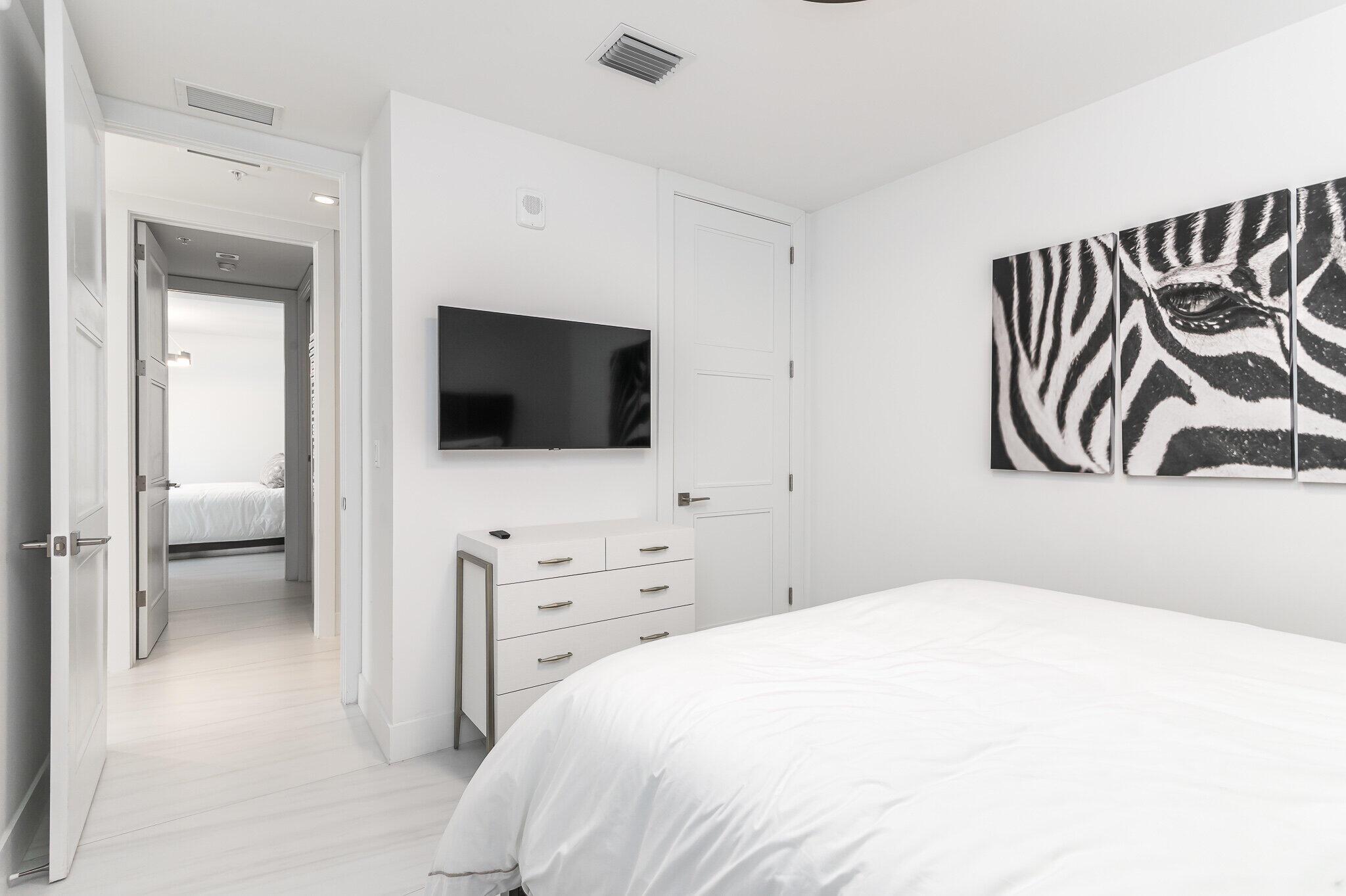 TOWER 155 CONDO - Residential